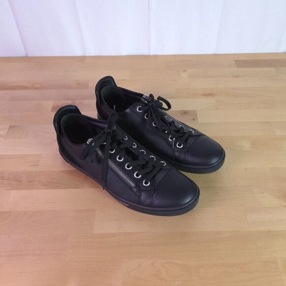 Louis Vuitton Mens Black Front Row Leather Sneakers LV Size 9 | US 10 - Picture 3 of 10